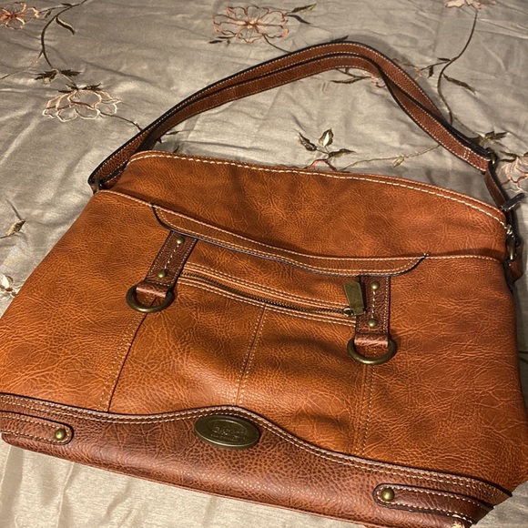 Large size BOC bag. Saddle tan colored. Showing wear on bottom corners. - Picture 3 of 8